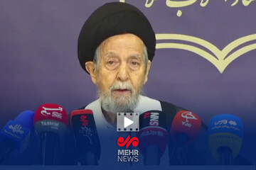 سید حمید روحانی: حضرت آقا یک قدم از راه حق عقب ننشستند