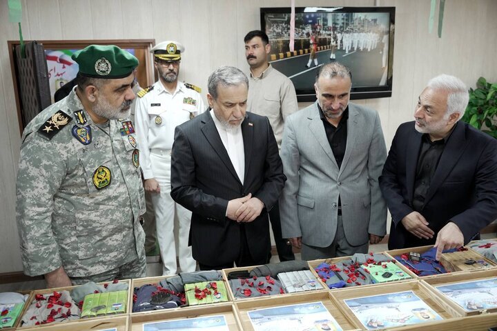 عراقجي: الهجوم على مدمرة دنا جريمة حرب