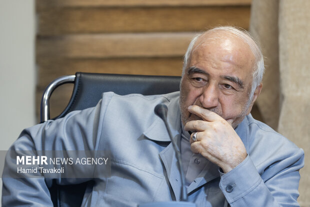 مراسم رونمایی از اسناد منتشر نشده رهبر شهید