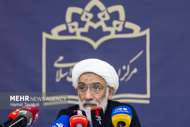 مراسم رونمایی از اسناد منتشر نشده رهبر شهید