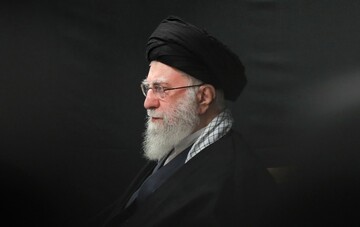 حضور هیئت های ۴۰ کشور در مراسم تشییع رهبر شهید در مشهد