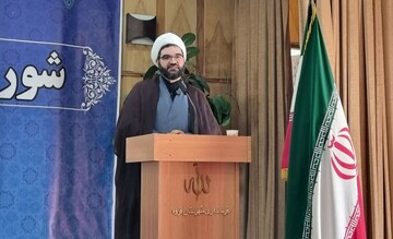 رستمی: ارتباط بی‌واسطه با مردم مهم‌ترین اصل در امامت جمعه است