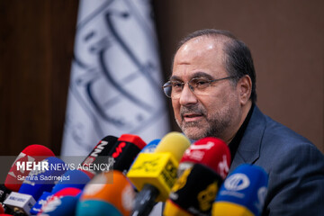 مخبر دزفولی: رهبر شهید معمار تحول علمی ایران بودند