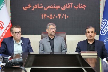 استاندار: مردم لرستان در حوزه بهداشت و درمان با مشکلاتی مواجه هستند