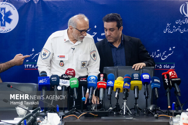 نشست خبری تشریح اقدامات نظام سلامت برای برگزاری آیین وداع و تشییع رهبر شهید