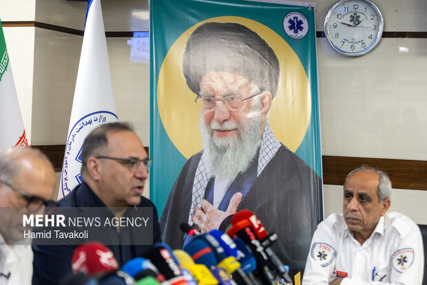 نشست خبری تشریح اقدامات نظام سلامت برای برگزاری آیین وداع و تشییع رهبر شهید