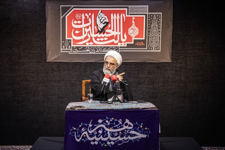 خونخواهی رهبر شهید؛ تضمینکننده حیات و هویت جامعه اسلامی
