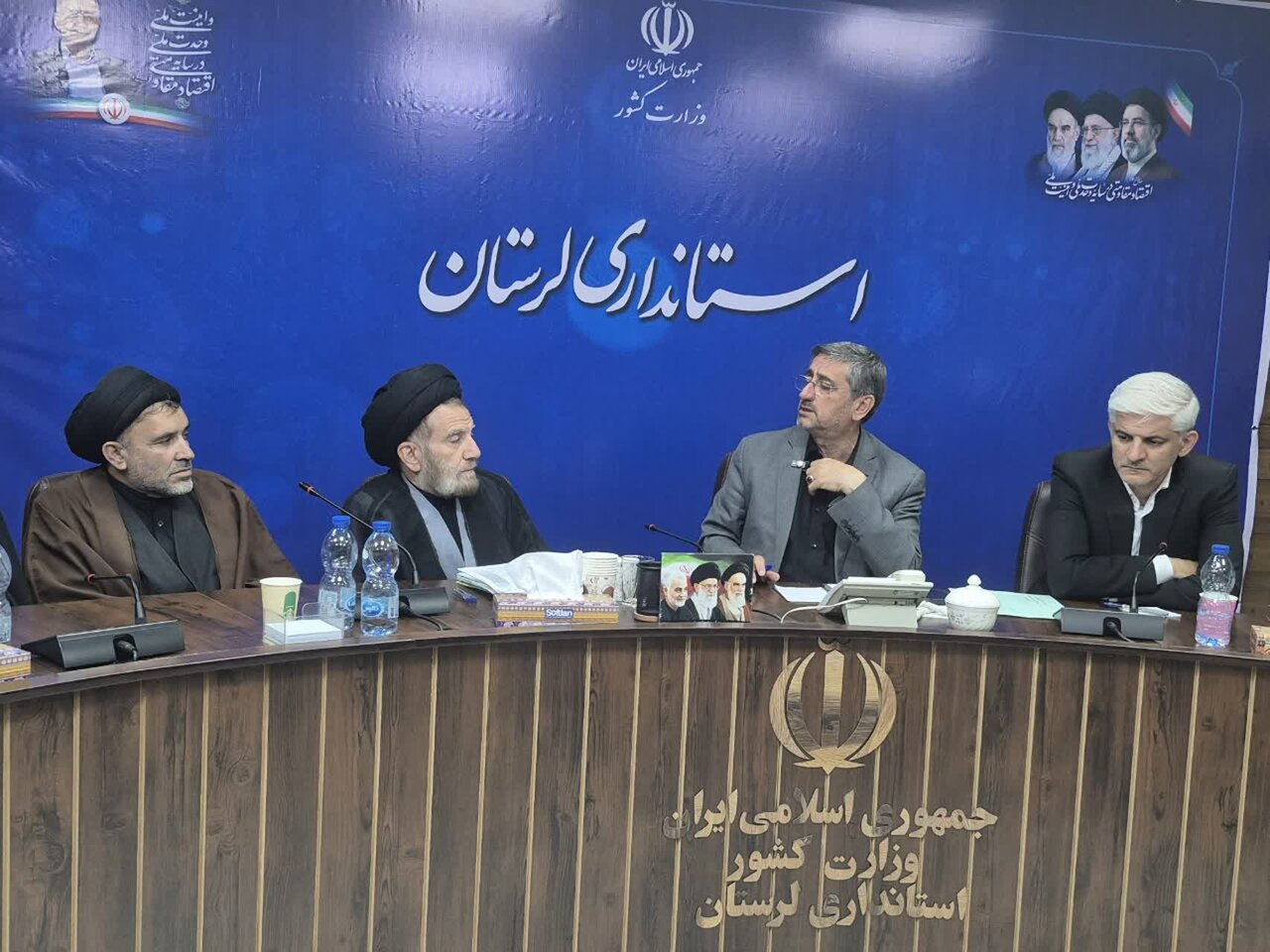 ديني،نهادهاي،جامعه،مذهبي،لرستان،استان،استاندار،اساس،حمايت،دو ...
