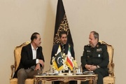 Iran ready for expansion of defense coop. with Pakistan