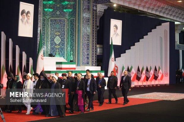 انتشار نسخه موسیقایی نوحه «باید برخاست» در آستانه تشییع رهبر شهید انتشار نسخه موسیقایی نوحه «باید برخاست» در آستانه تشییع رهبر شهید