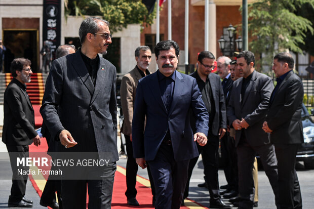 ورود میهمانان خارجی برای حضور در مراسم رهبر شهید انقلاب