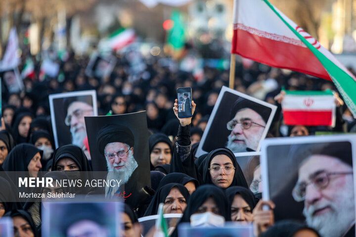 بام ایران در تبوتاب «وداع»؛ جاماندگان مهیای سوگواری امام شهید شدند