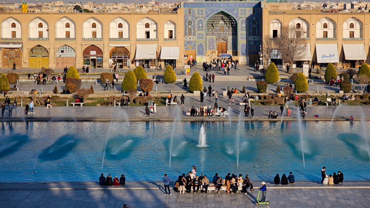 اسکوترها درمیدان نقش جهان؛تعارض رو به گسترش بااستانداردهای میراث جهانی
