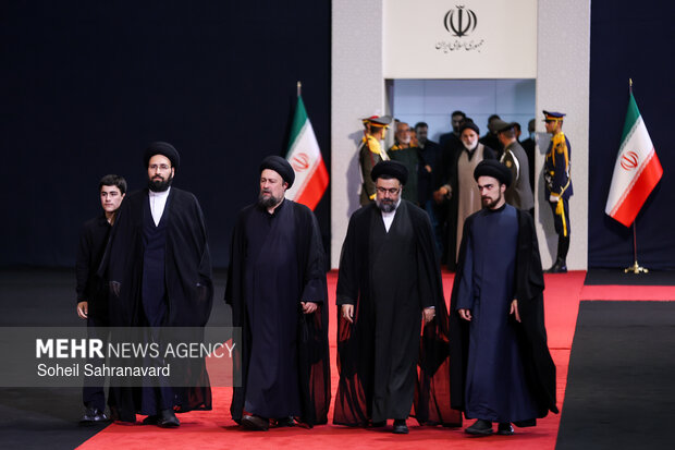ادای احترام سران قوا