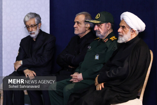 ادای احترام سران قوا