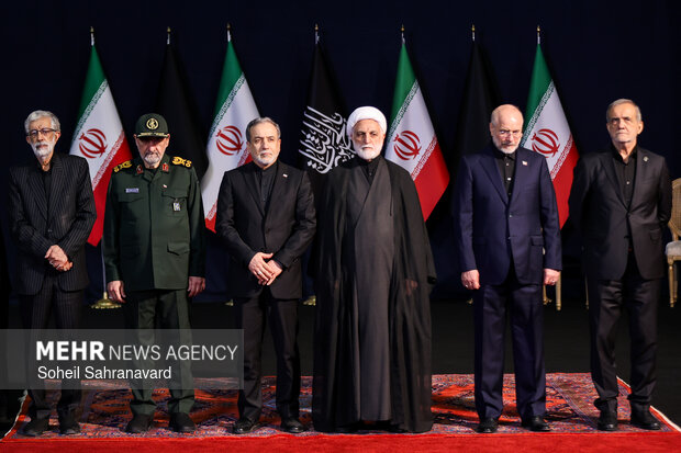 ادای احترام سران قوا