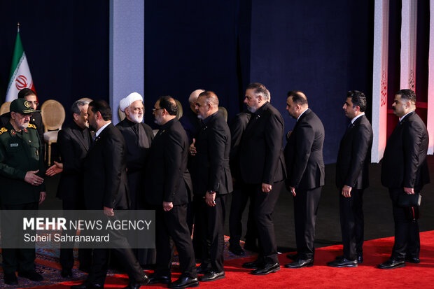 ادای احترام سران قوا