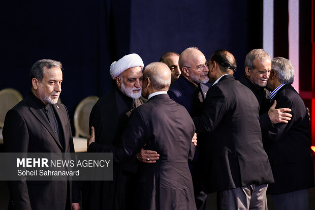 ادای احترام سران قوا 3