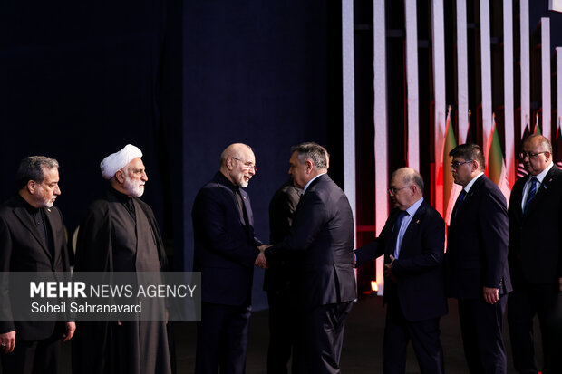 ادای احترام سران قوا 3