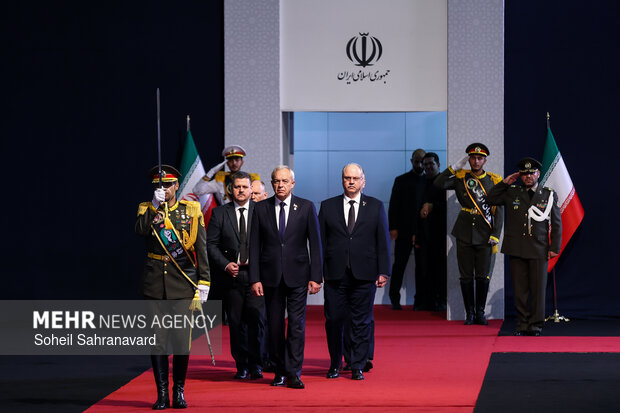 ادای احترام سران قوا 3