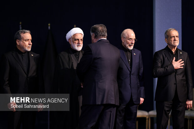 ادای احترام سران قوا 3