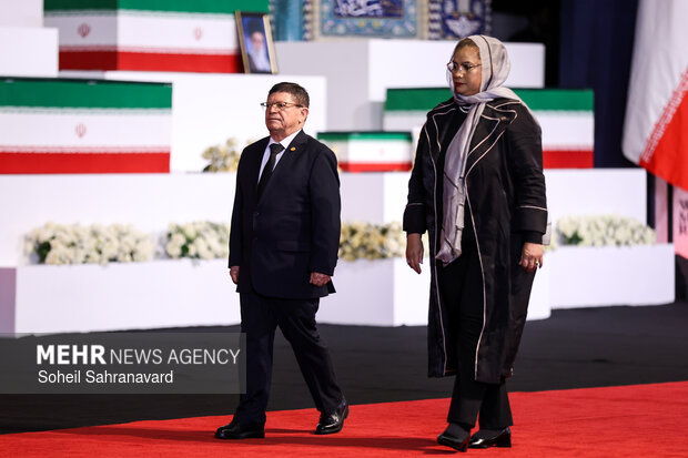 ادای احترام سران قوا