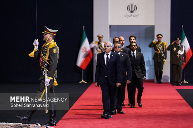ادای احترام سران قوا