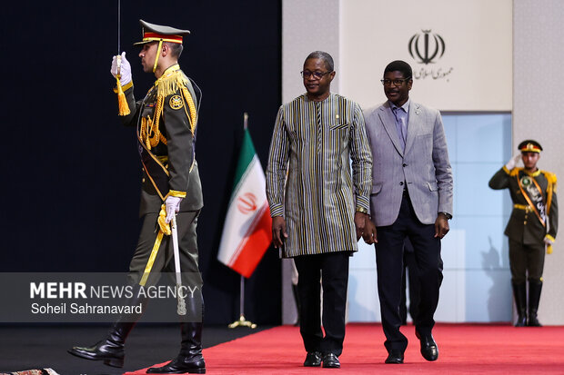 ادای احترام سران قوا