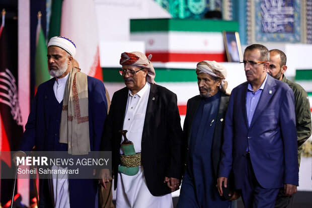 ادای احترام سران قوا