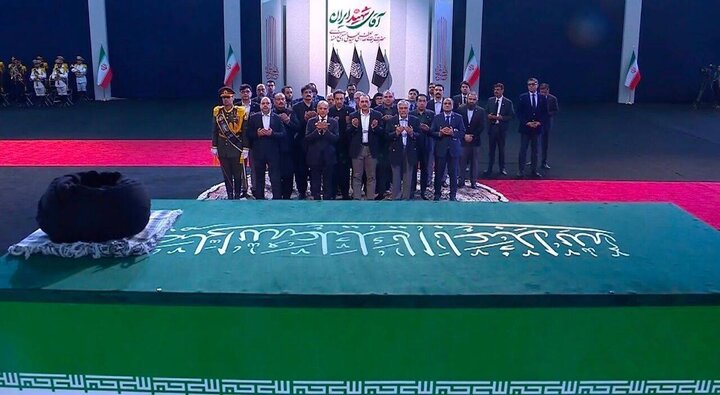 Pakistan stands with Iran’s leadership and nation: PM