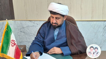 حضور در مراسم تشییع رهبر شهید نمایش وحدت امت اسلامی است