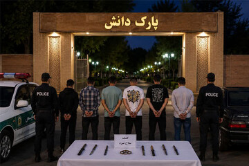 توقیف خودرو و کشف سلاح سرد در میانه