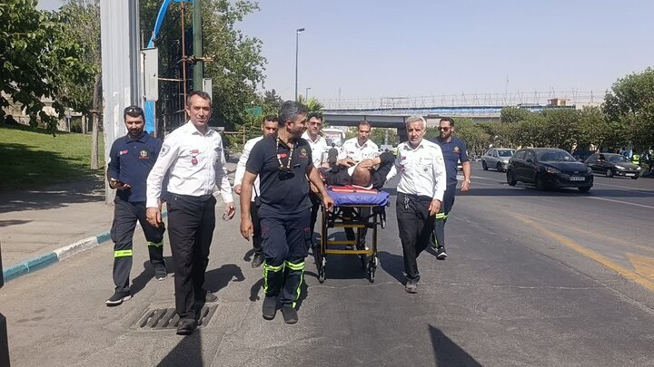 اورژانس کرمانشاه به مصدوم مراسم تشییع خدمات رساند