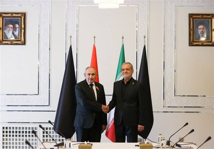 Pezeshkian calls for stronger Tehran-Yerevan ties