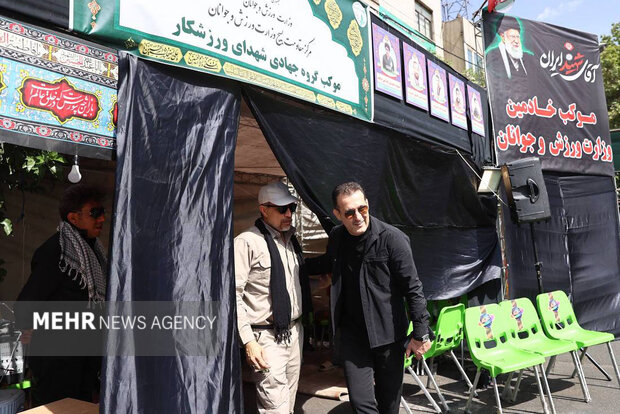 آرش میراسماعیلی: جدایی از مقام معظم رهبری برای همه ما سخت است