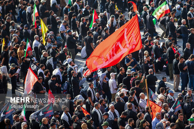 مراسم وداع با رهبر شهید انقلاب - ۱