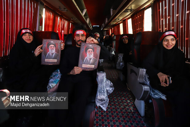 Pilgrims heading to Tehran’s Mosalla for Leader’s farewell
