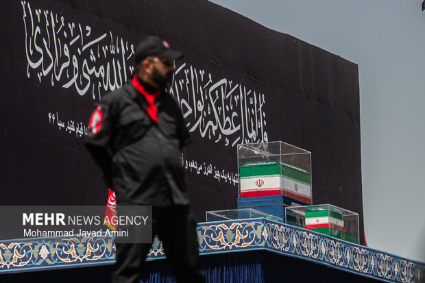 مراسم وداع با رهبر شهید انقلاب - ۷