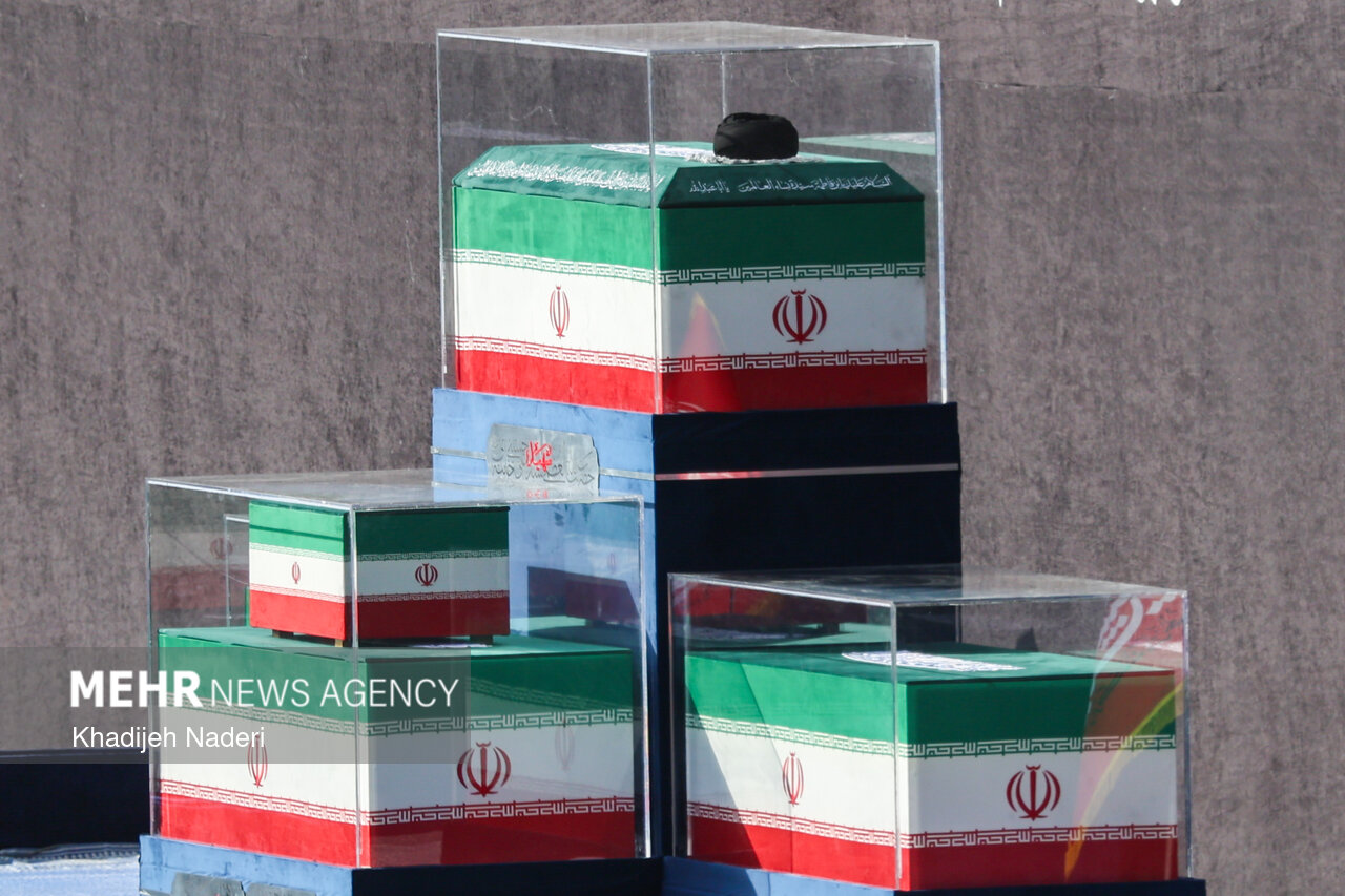 مراسم،تشييع،مطهر،پيكر،شهيد،نجف،رهبر،منتقل