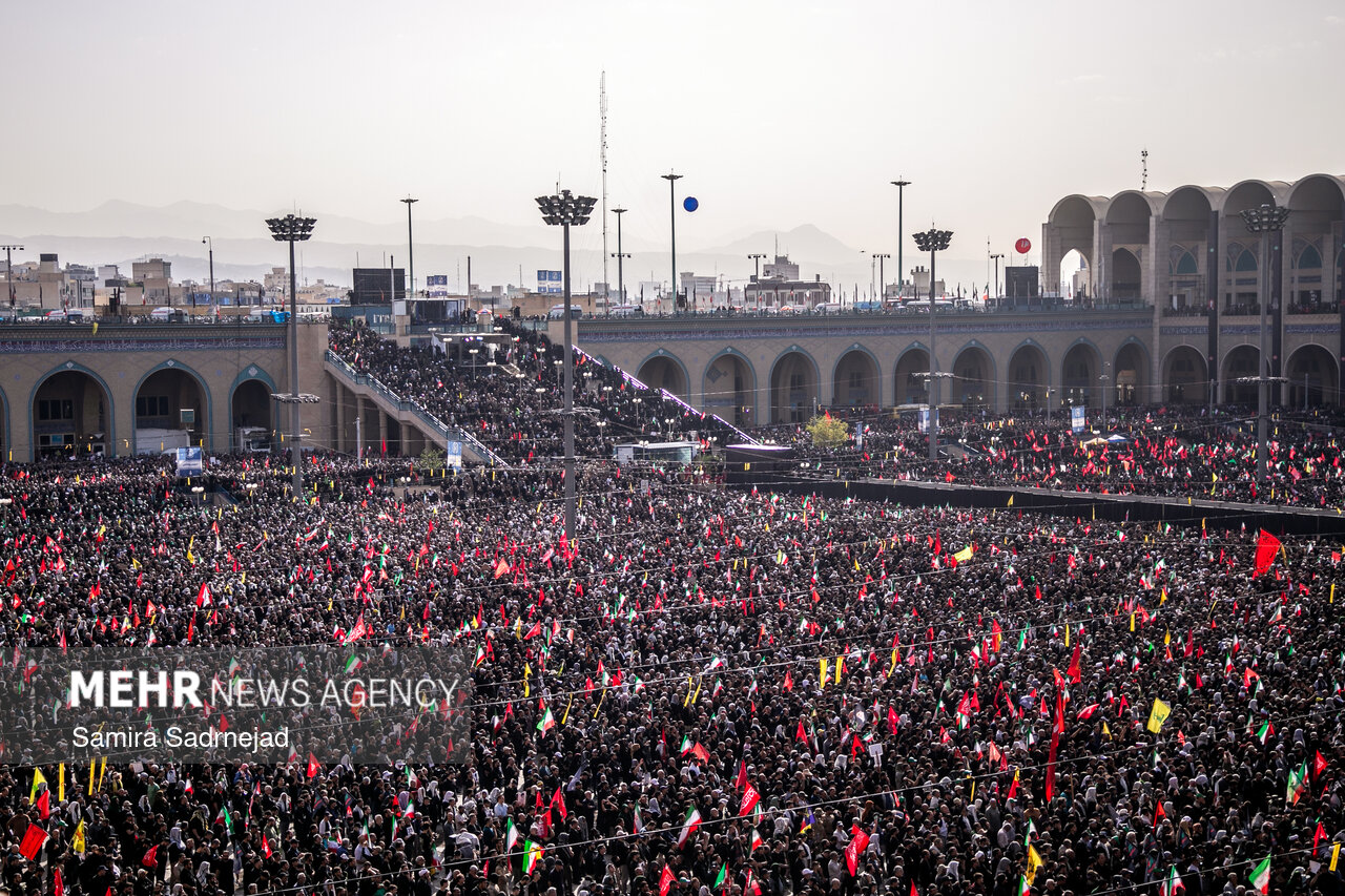 ڕۆژنامەیەکی زایۆنی: پرسەی ڕێبەری ئێران نیشانی دا کە شۆڕشی ئیسلامی هیچ سنوورێکی نییە