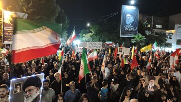 رجزخوانی در اجتماع شبانه مردم کرمانشاه