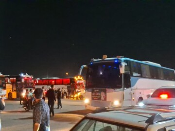 میبدی‌ها راهی مراسم وداع و تشییع قائد شهید امت شدند