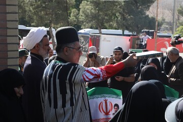 اعزام عاشقان امام شهید از شهرکرد جهت حضور در مراسم تشییع