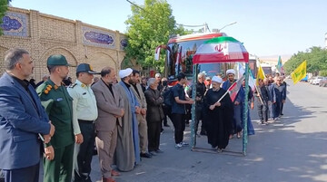 عاشقان ولایت از تکاب برای تشییع رهبر شهید انقلاب عازم تهران شدند