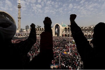 نیویورک تایمز: مراسم وداع با آیت‌الله خامنه‌ای نمایش وحدت ایرانیان بود