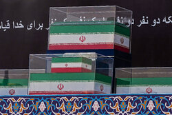 هواپیمای حامل پیکر رهبر شهید وارد فرودگاه مشهد شد