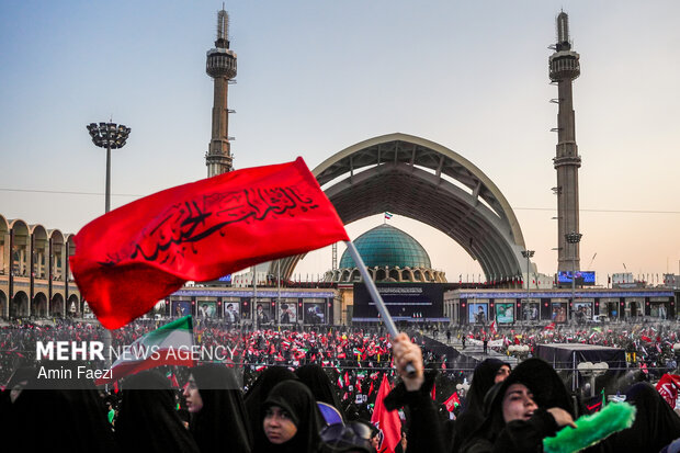 مراسم وداع با رهبر شهید انقلاب در مصلای تهران - ۲