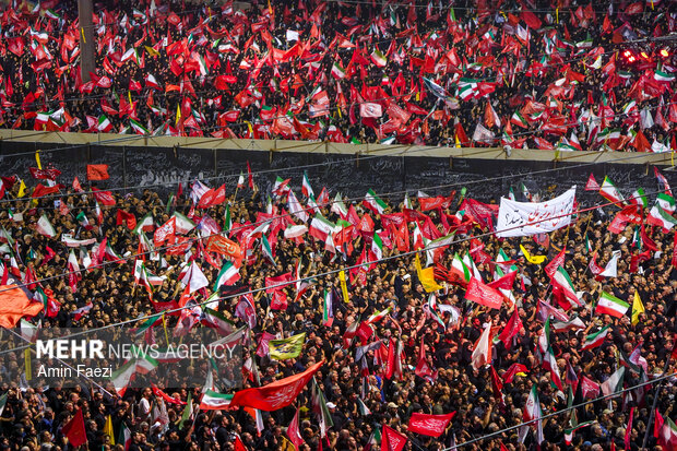 مراسم وداع با رهبر شهید انقلاب در مصلای تهران - ۲