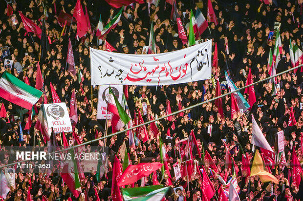مراسم وداع با رهبر شهید انقلاب در مصلای تهران - ۲