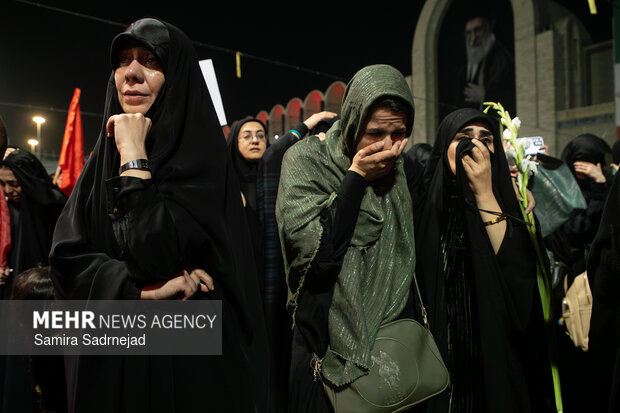 مراسم وداع با رهبر شهید انقلاب - ۱۴